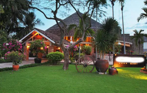 resort khu phố tây nằm gần quán ăn ngon trên đường Nguyễn Đình Chiểu Mũi Né
